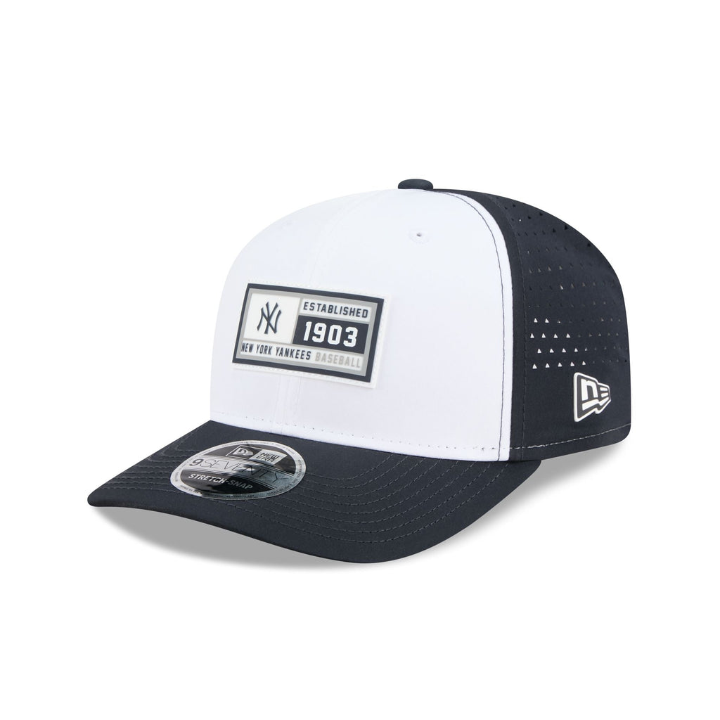 New York Yankees Est. Patch 9SEVENTY Stretch-Snap Hat