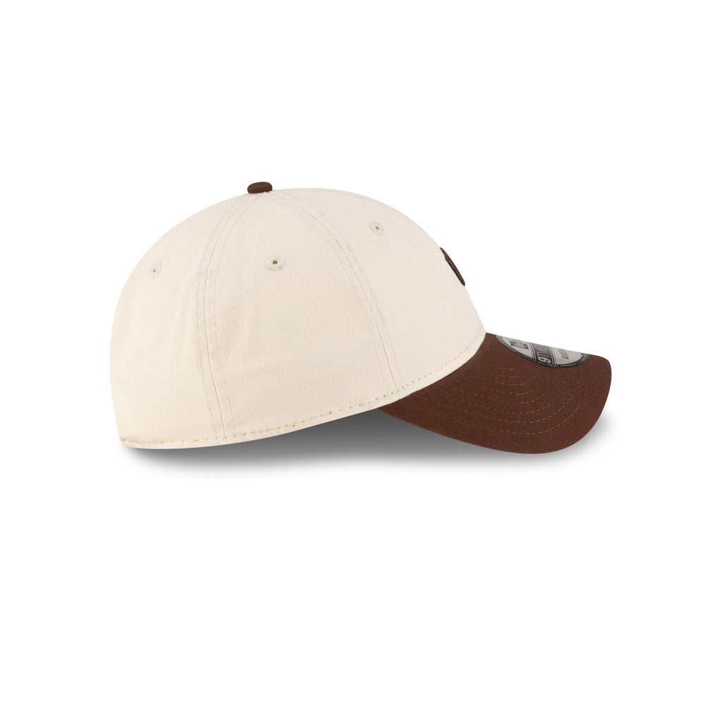 New York Yankees Mini Logo Brown 9TWENTY Adjustable Hat