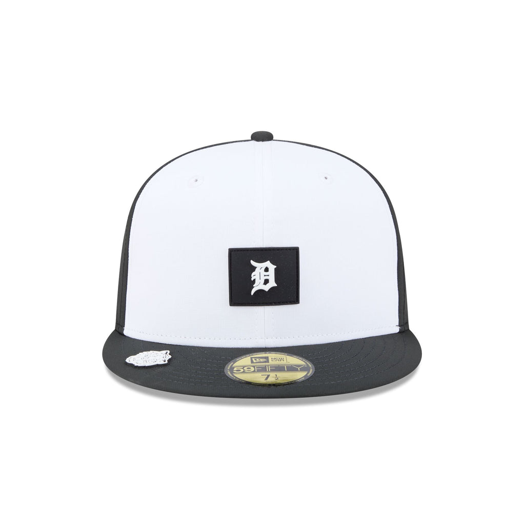 Detroit Tigers 2026 Clubhouse Black & White 59FIFTY Fitted Hat