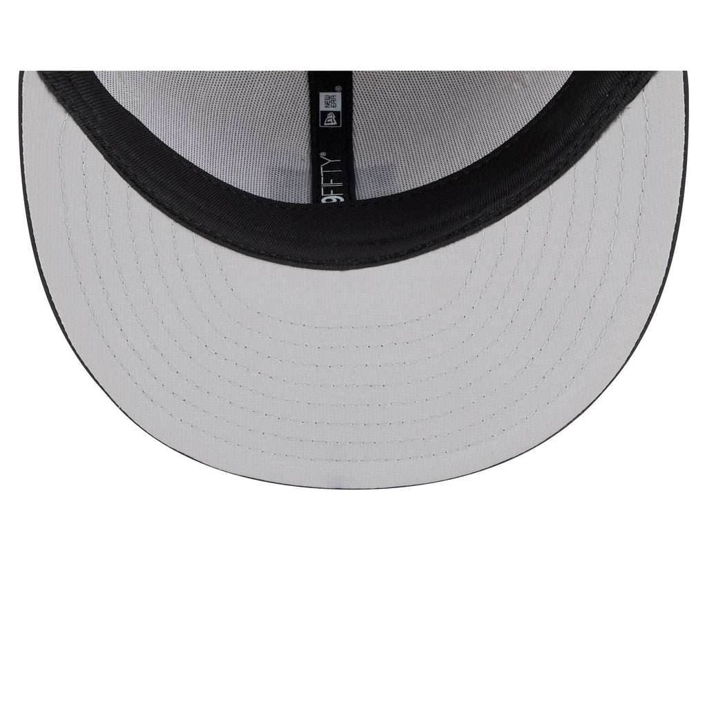 Milwaukee Brewers 2026 Clubhouse Black & White 59FIFTY Fitted Hat