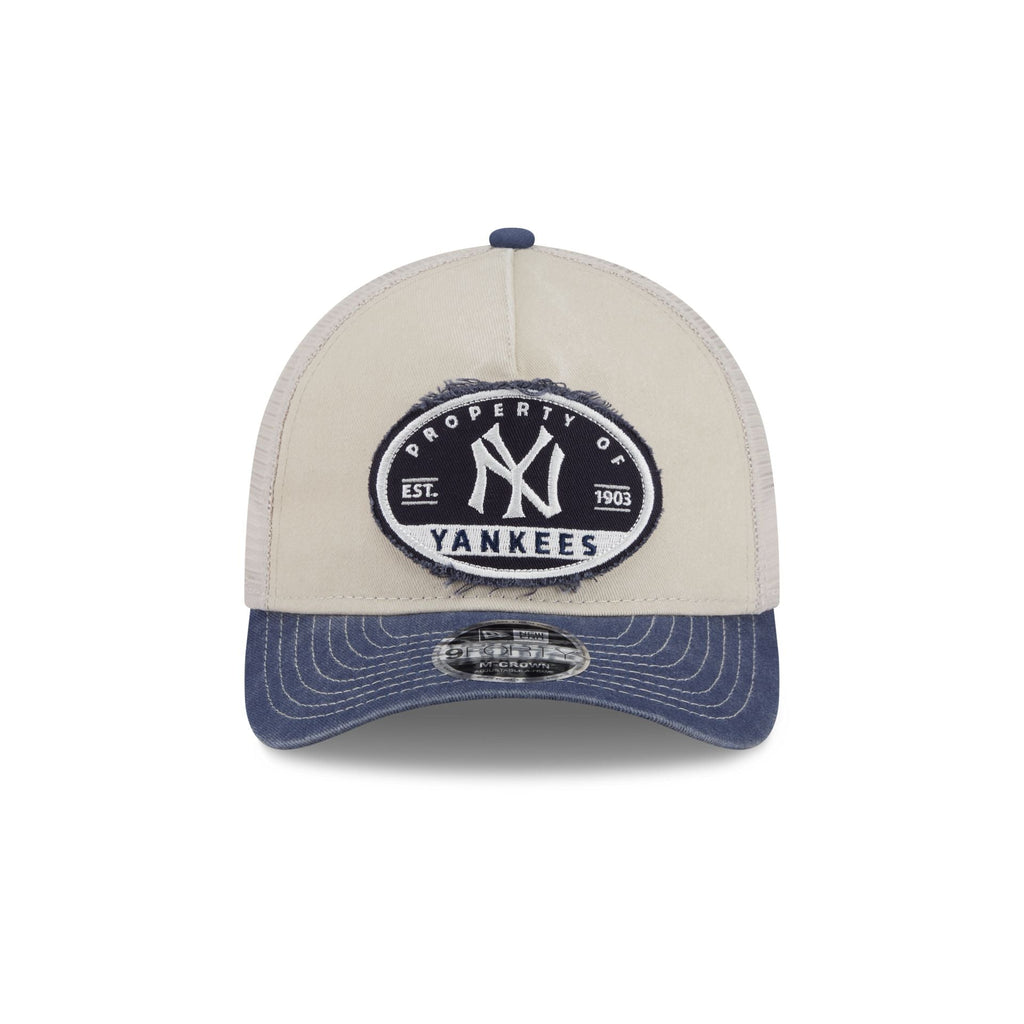 New York Yankees Frayed 9FORTY M-Crown A-Frame Trucker Hat