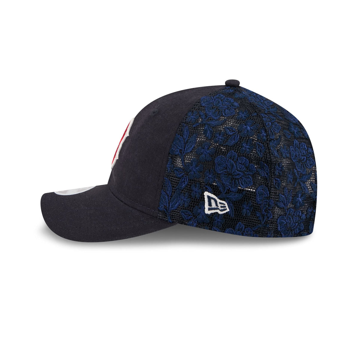 Boston Red Sox Floral Mesh Women's 9FORTY M-Crown Trucker Hat