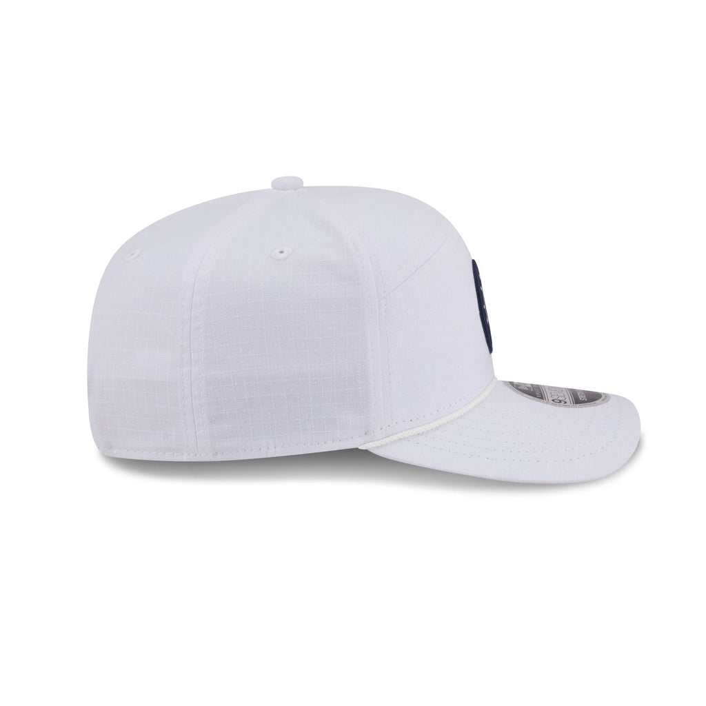 Boston Red Sox Circle Logo White Split Panel 9SEVENTY Stretch-Snap Hat