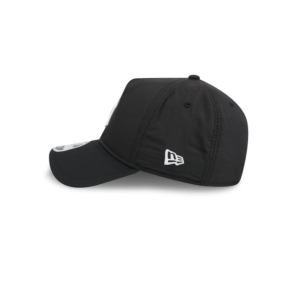 Detroit Tigers Black 9FORTY APEX Snapback Hat