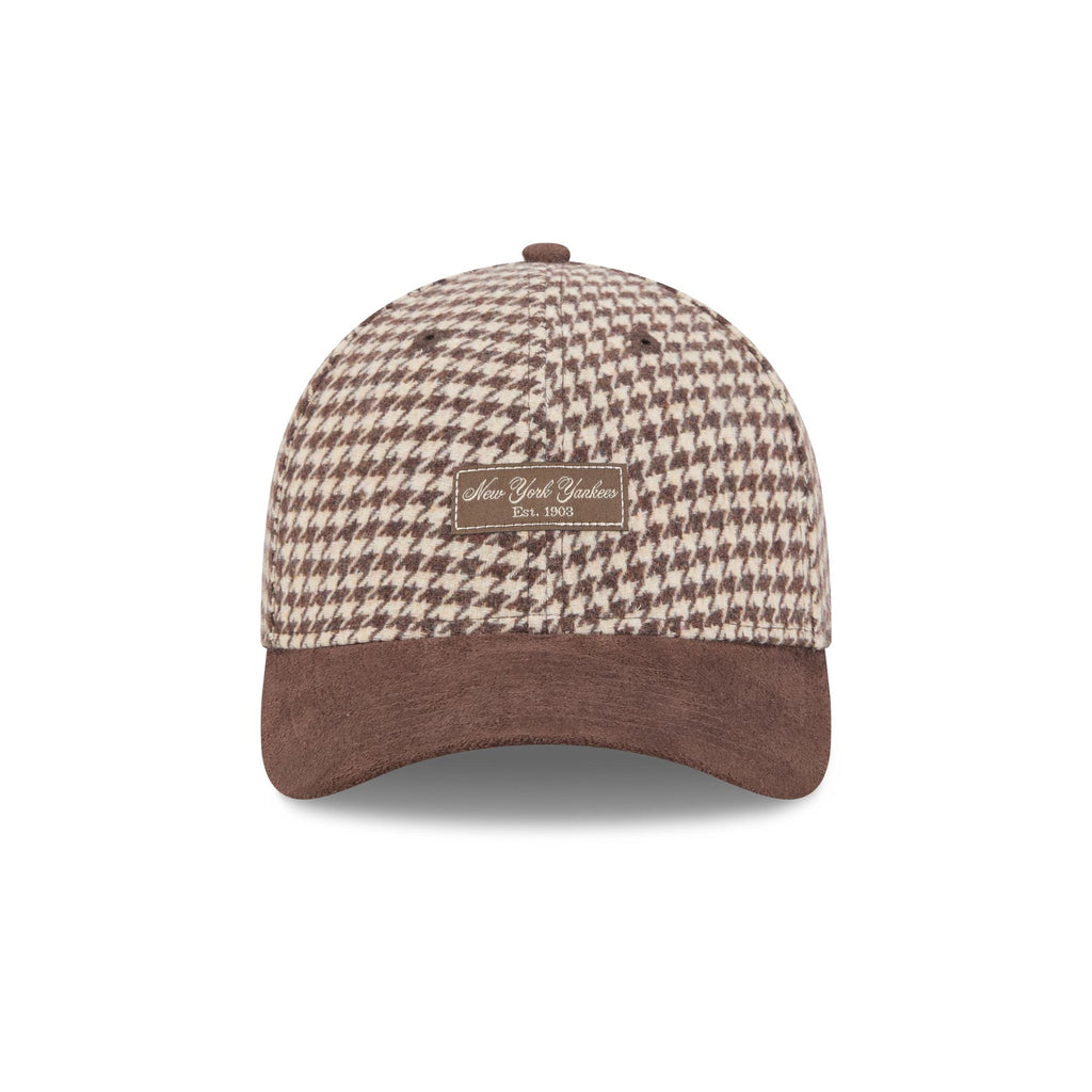 New York Yankees Brown Houndstooth Women's 9FORTY M-Crown Adjustable Hat