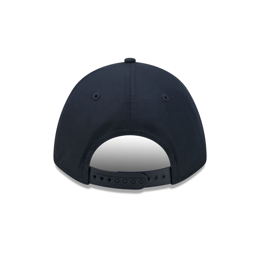 New York Yankees Glitter Patch Women's 9FORTY M-Crown A-Frame Snapback Hat