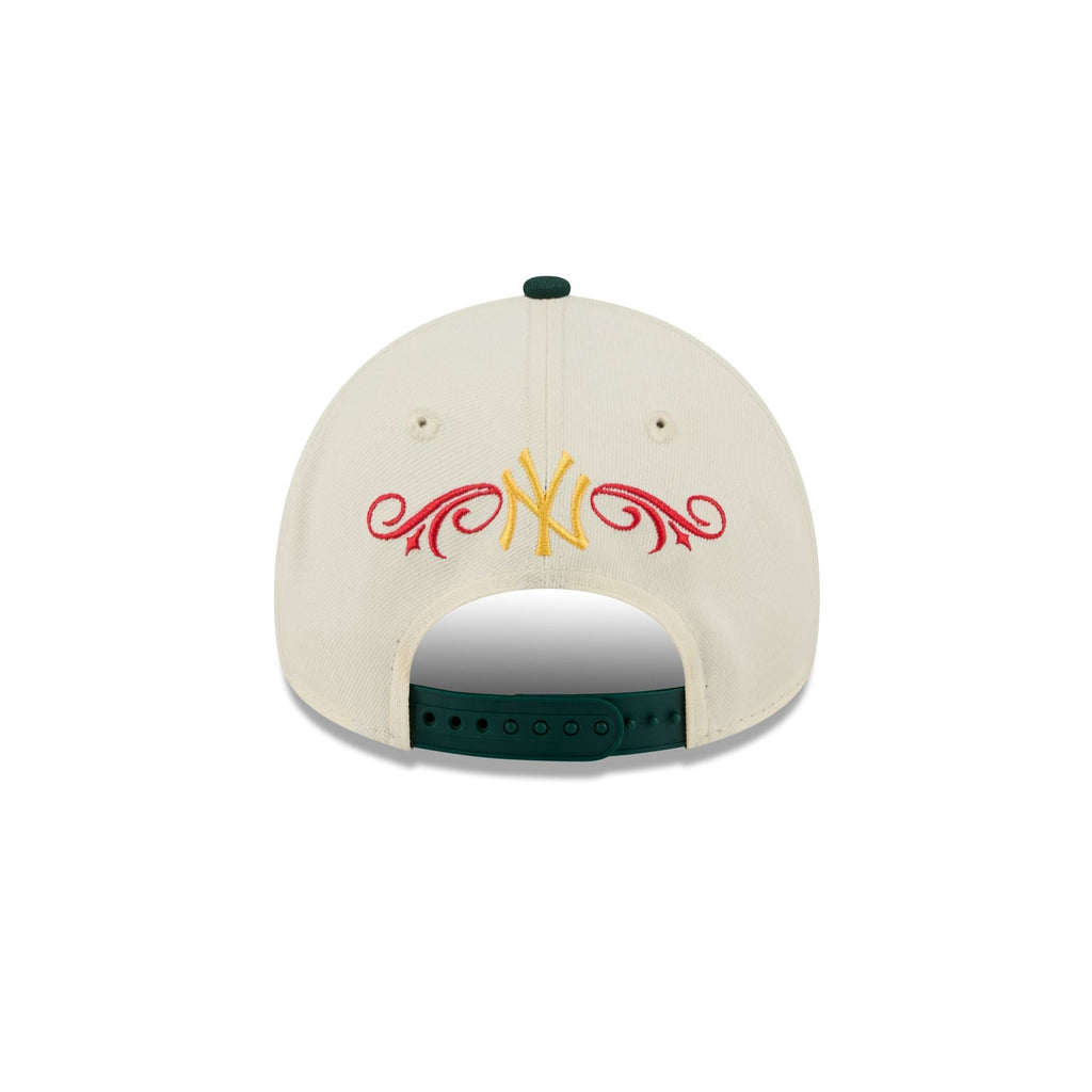 New York Yankees Cinco de Mayo Chrome White 9FORTY A-Frame Snapback Hat